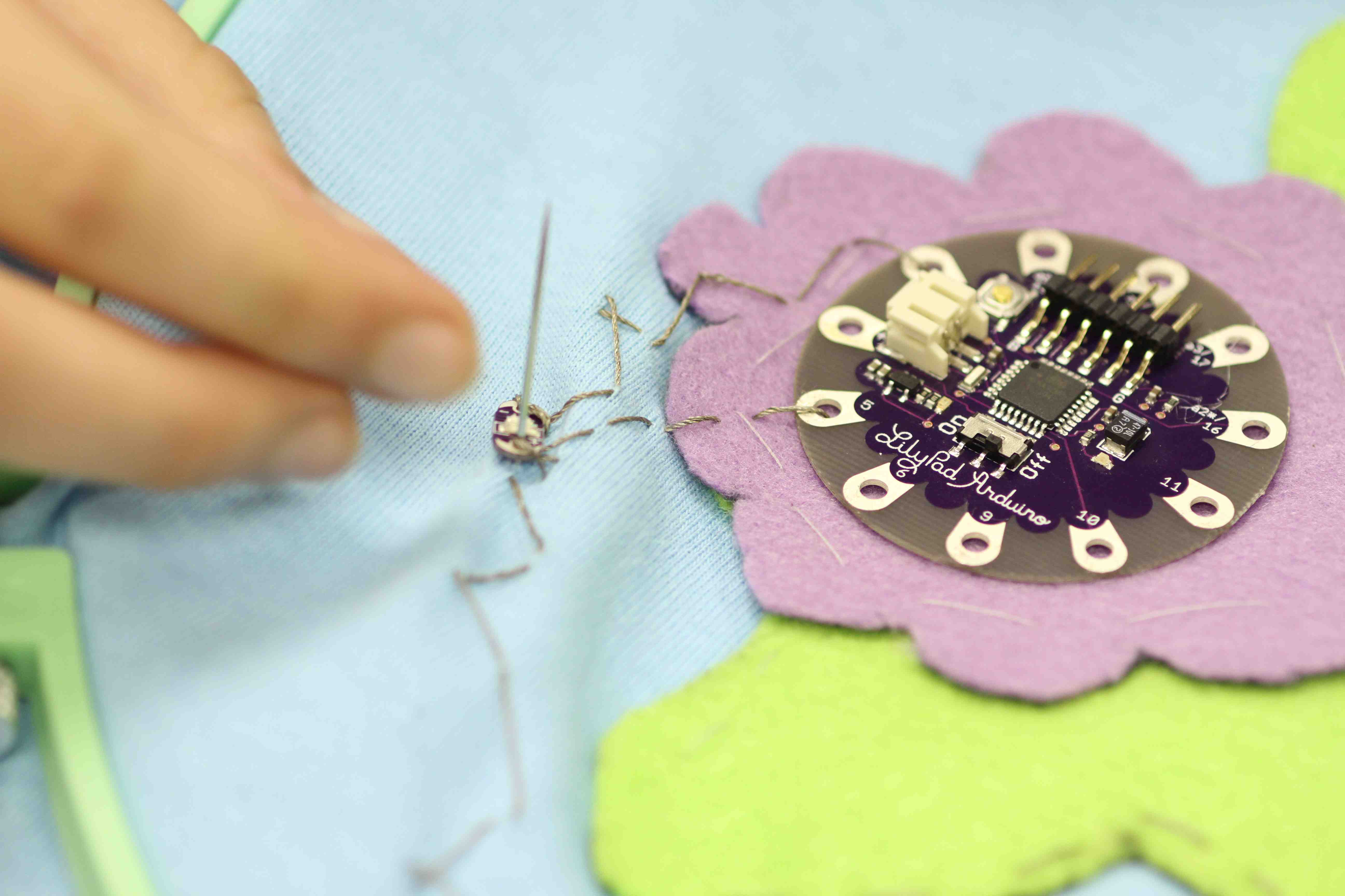 sewing circuits kit