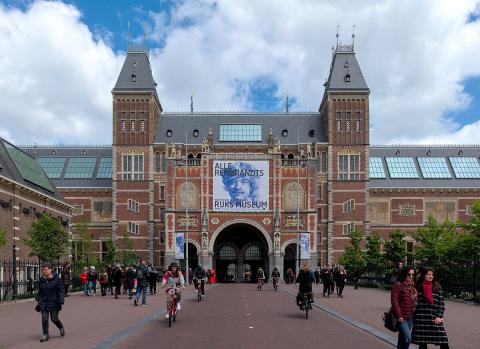 Image of the south facade of the Rijksmuseum in Amsterdam