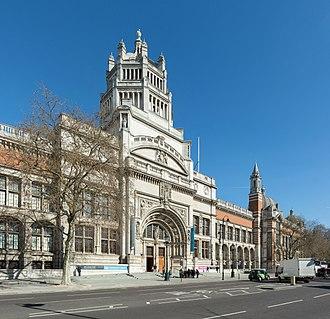 Image of The Victoria and Albert Museum in London, UK