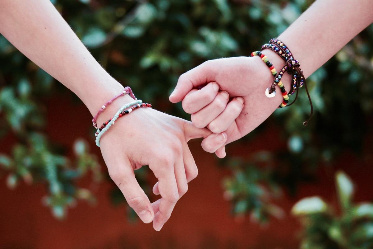 Friendship bracelet image