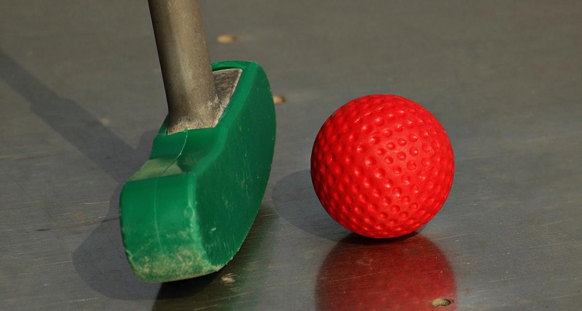 mini golf image